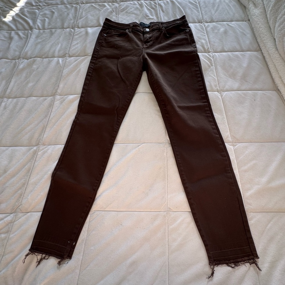 Los Angeles Denim Co size 28
Mary Jane mid rise skinny jeans in brown